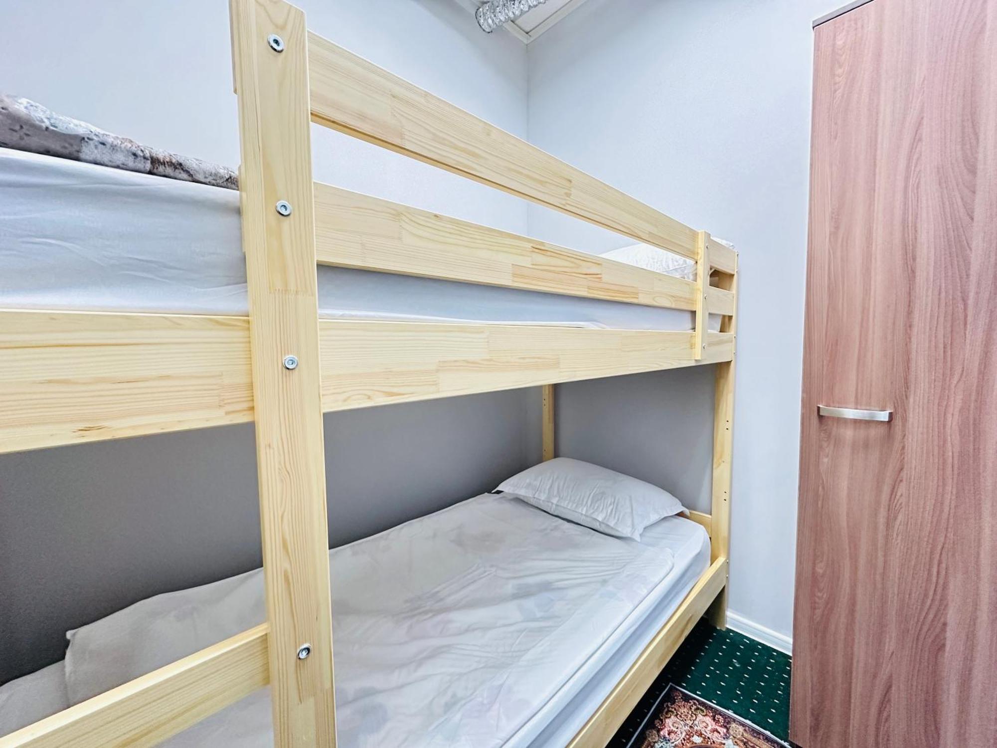 Center Capsule Hotel Almati Kültér fotó