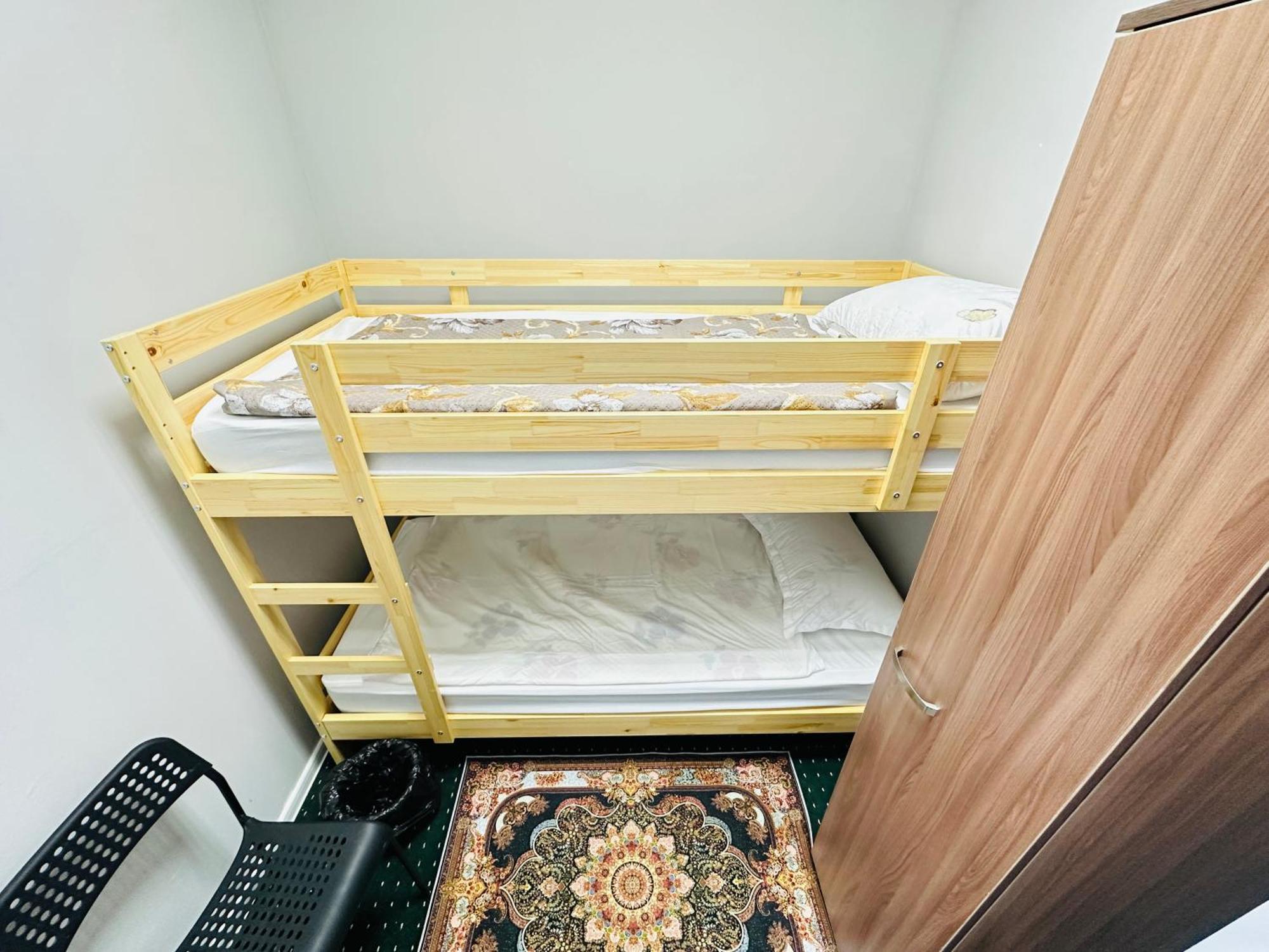 Center Capsule Hotel Almati Kültér fotó