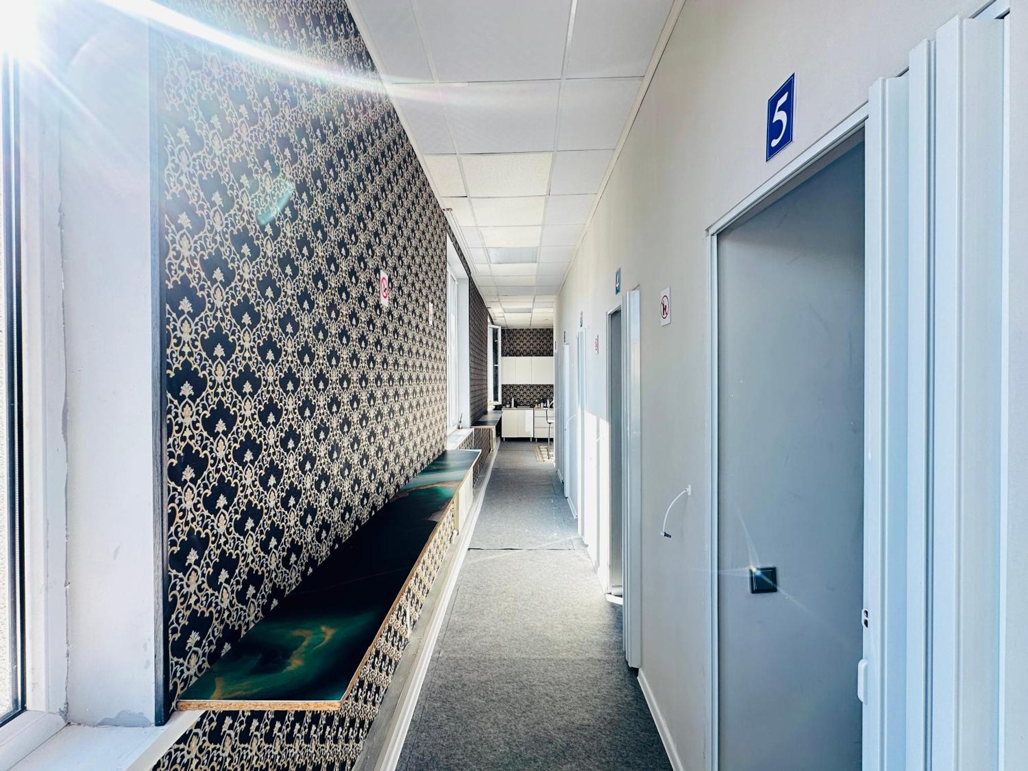 Center Capsule Hotel Almati Kültér fotó
